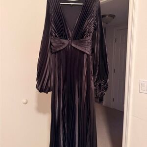 Boohoo Black Long Sleeve Pleated Dress